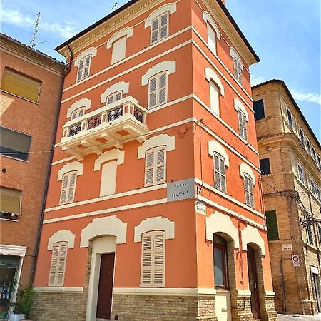 B&B Terrazza Sul Borgo Mogliano Exterior photo